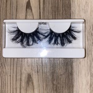 Retro Lashes